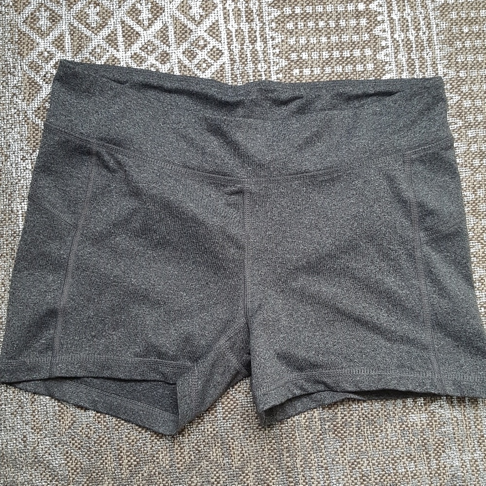 Live Love Dream Gray Shorts B9
